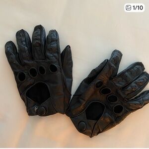 COACH BLACK LEATHER DRIVING GLOVES